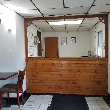Budget Inn - Keokuk エクステリア 写真