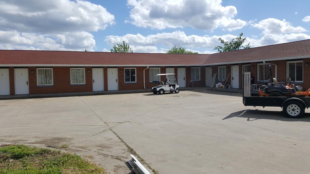 Budget Inn - Keokuk エクステリア 写真