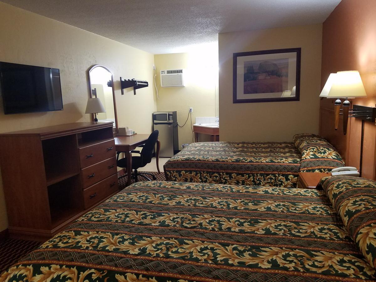 Budget Inn - Keokuk エクステリア 写真